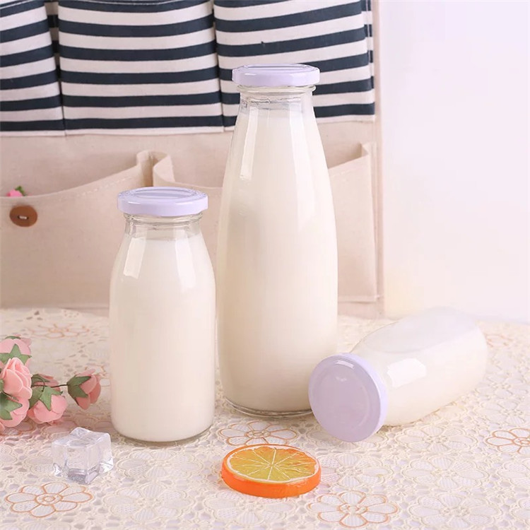 Wholesale 200ml 250ml 500ml 1L clear glass milk bottle with cap