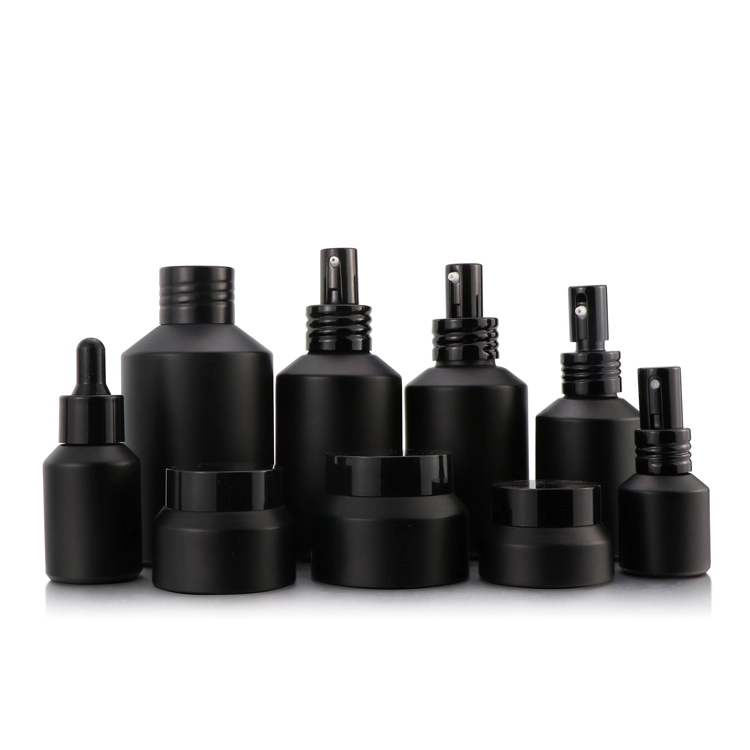 Cosmetic packaging 15ml 30ml 60ml 125ml 200ml black glass spray bottles full set frosted amber glass bottle with black pump