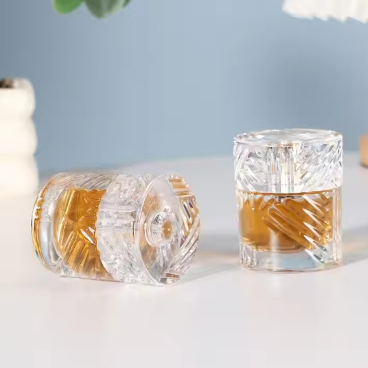 Luxury design with embossed floral pattern atomizer empty premium glass perfume bottle for her