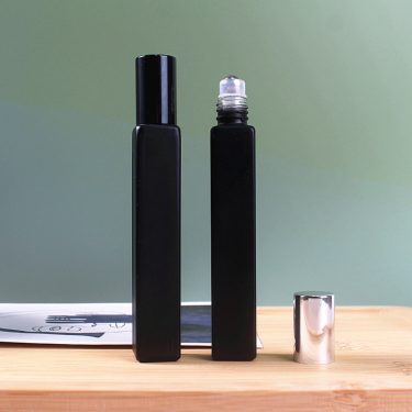 10ml Black White Light-proof Square Essential Oil Portable Fragrance Roller Glass Bottle for Travel Skin Care Packaging