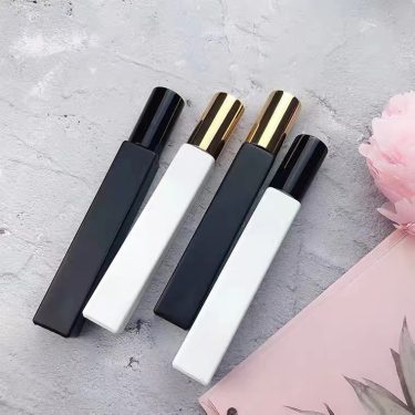10ml Black White Light-proof Square Essential Oil Portable Fragrance Roller Glass Bottle for Travel Skin Care Packaging