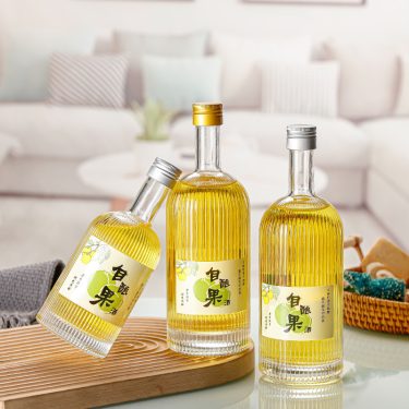 330ml 375ml 500ml Transparent Round Vertical Stripe Thin Neck Tequila Brandy Champagne Fruit Wine Glass Bottle with Screw Cap