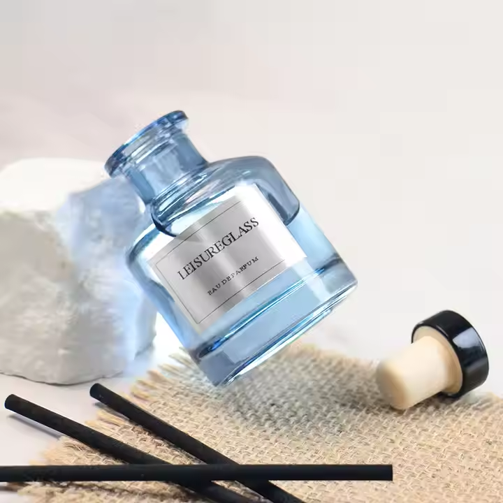50ml Dark Blue Glass Diffuser Bottle Perfume Aromatherapy Oil Bottle With Cork Reed Stick