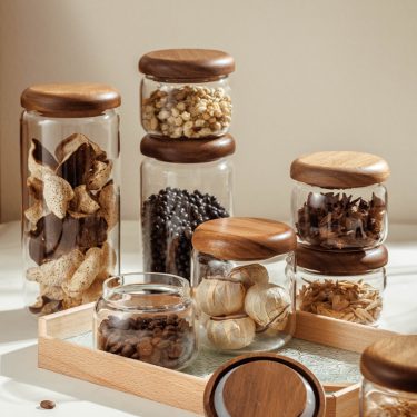 Kitchen Borosilicate Clear Round Glass Jar Coffee Nuts Candy Food Storage Jar Airtight Wooden Lid for Camping Airtight Storage