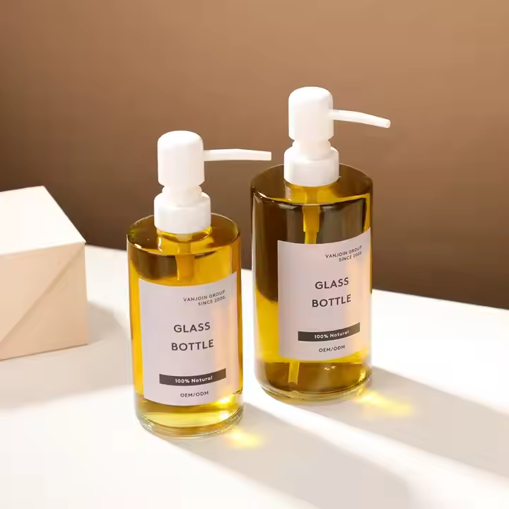 Home Hotel Cleaning Use Refillable 300ml 500ml Flat Shoulder Design Cylinder Body Lotion Shampoo Glass Bottle With Lotion Pump