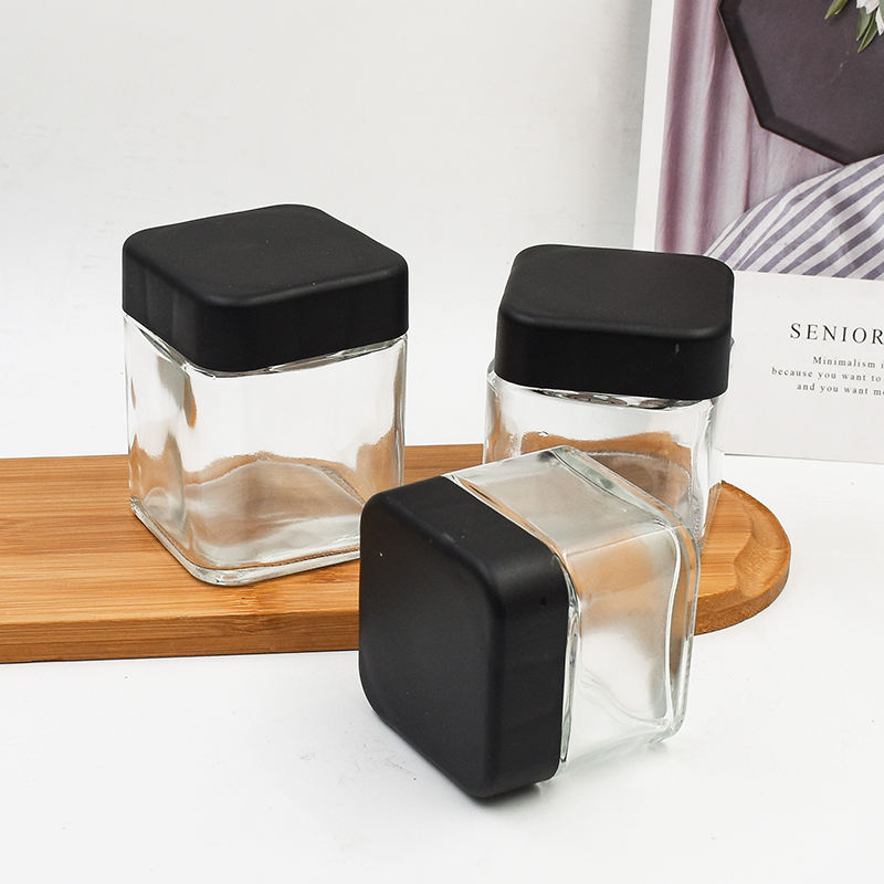 Wholesale 100 ml to 160 ml square clear Empty Flower Jar Custom Glass Bottle Packing Glass Jar with Screw Lid