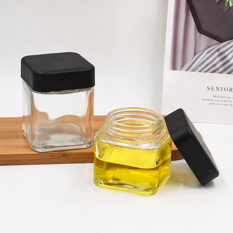 Wholesale 100 ml to 160 ml square clear Empty Flower Jar Custom Glass Bottle Packing Glass Jar with Screw Lid