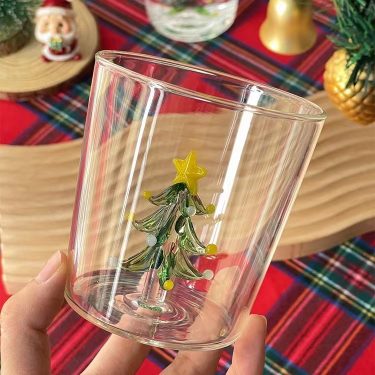 400ml Christmas element Three-dimensional Design Interior Borosilicate Glass Cup for Juice Milk Soda Whiskey Cocktail Red Wine