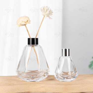 70ml 250ml Transparent Creative Bottom Tapered Glass Aromatherapy Bottle Suitable for Reed Aromatherapy with Lid