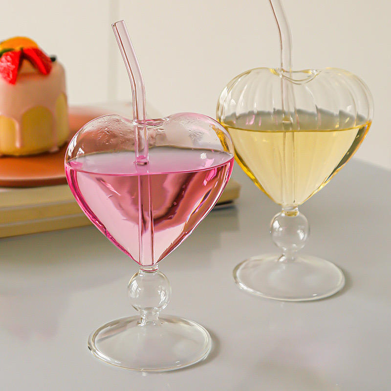 220ml Heart Shaped Cocktail Glasses Romantic Martini Glasses Creative Durable Glassware for Home Bar Party Drinking
