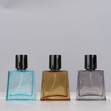 Wholesale 30ml Colorful Empty Glass Perfume Bottle Flat Square Refillable Pump Sprayer Wholesale 30ml Colorful Empty Glass Perfume Bottle Flat Square Refillable Pump Sprayer