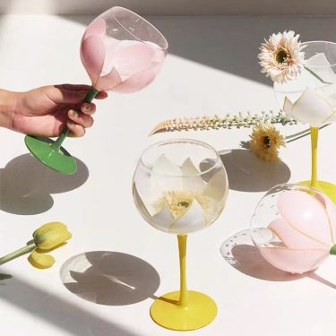 Factory Supplied 440ml High Quality Hand Painted Glass Goblet Wine Cocktail Drinking Glass Cup for Party Wedding