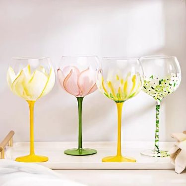 Factory Supplied 440ml High Quality Hand Painted Glass Goblet Wine Cocktail Drinking Glass Cup for Party Wedding