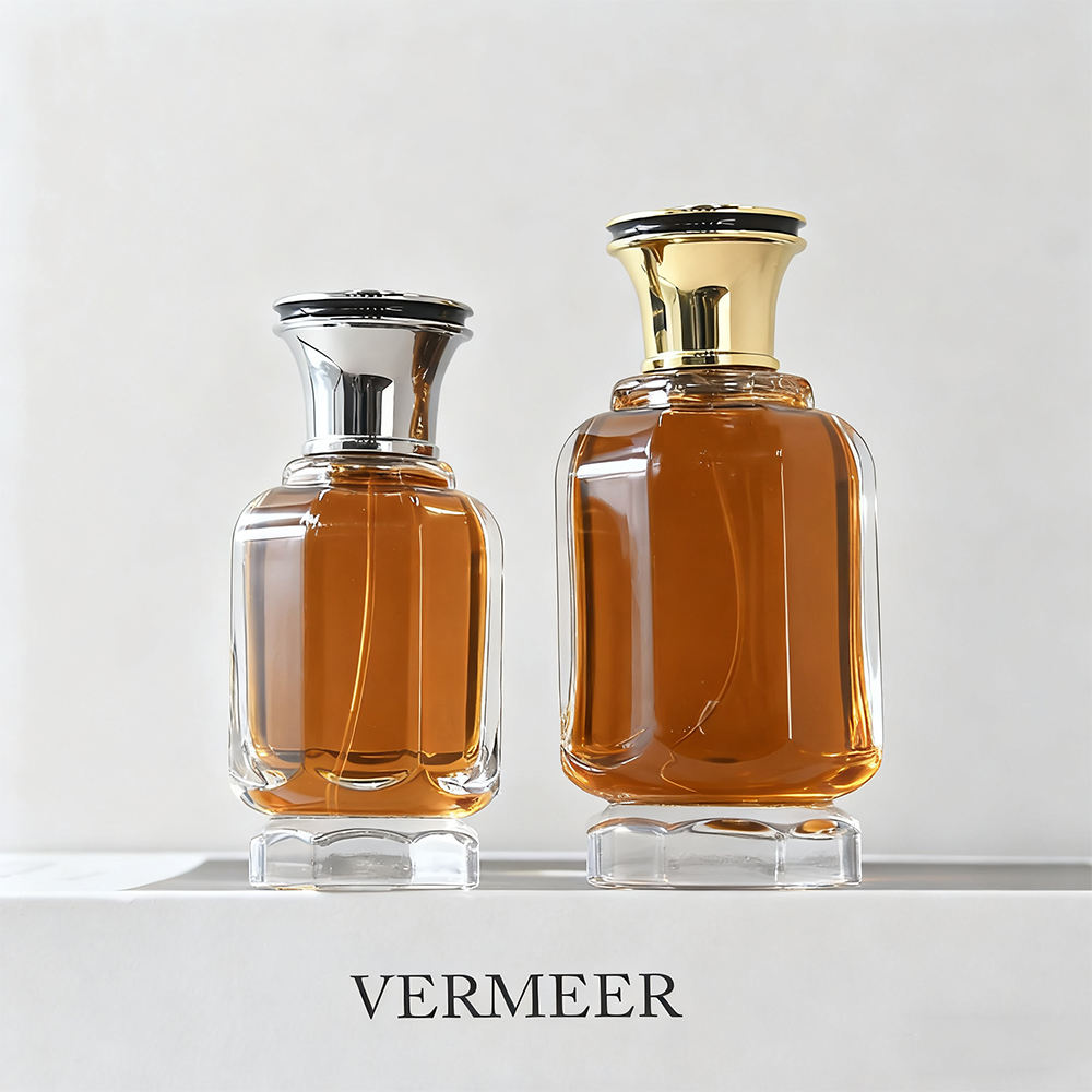 Factory Price Luxury Transparent Spray Clear Glass 50ml 100ml Bottles Empty Custom Fragrance Cosmetic Glass Bottle