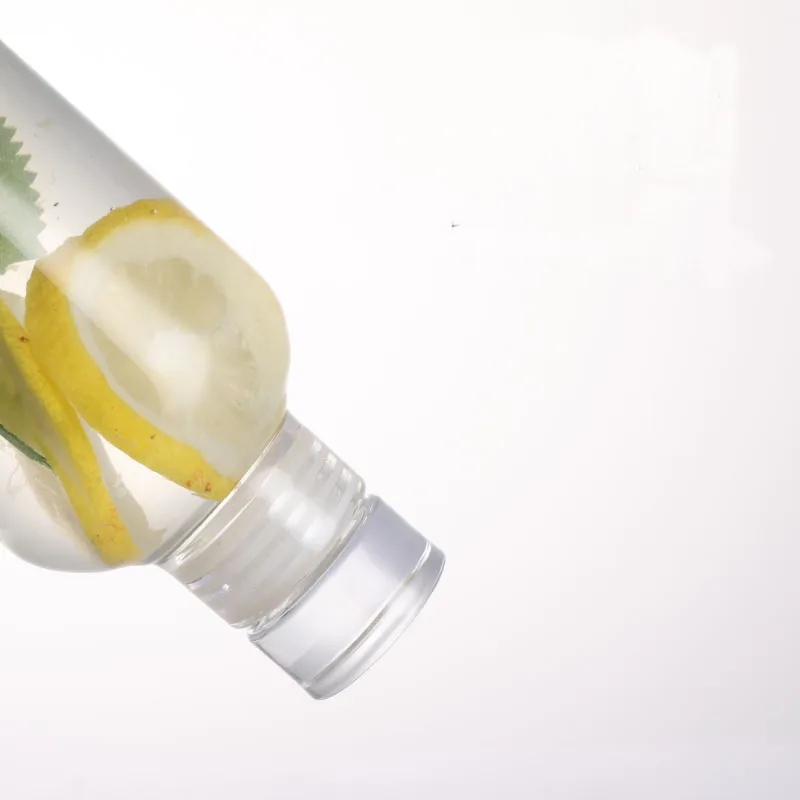 High quality borosilicate glass water juice bottle with scale mark and glass lid