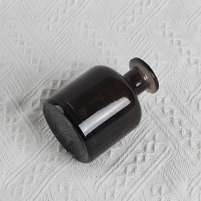 In Stock 200ml Round Glass Reed Diffuser Bottle | Color Printing for Home Deco, Christmas Candle Stand & Flower Vase