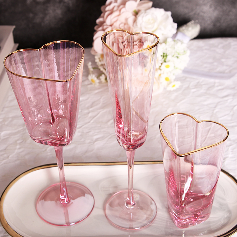 Simple hammered pink heart-shaped glassware with gold rim European-style red wine champagne juice glass cup goblet