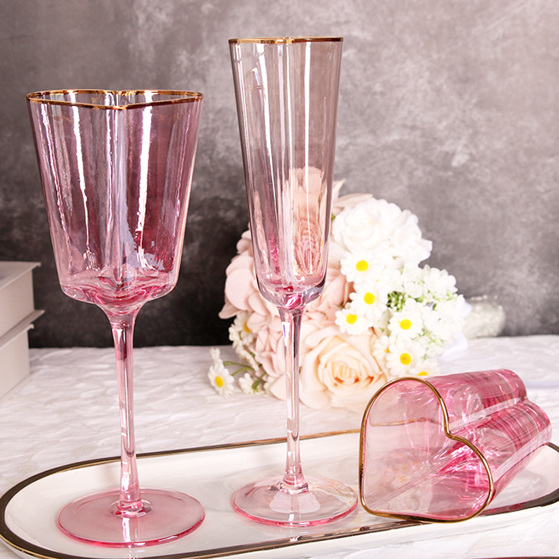 Simple hammered pink heart-shaped glassware with gold rim European-style red wine champagne juice glass cup goblet