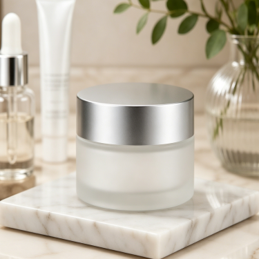 Frosted Glass Cosmetic Jar Premium Skincare Cream Container Refillable Beauty Packaging with Silver Lid for Global Brands