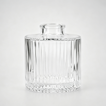 Modern Ribbed Glass Vase Clear Decorative Flower Vase Compact Tabletop Floral Container for Home Wedding Office Decoration
