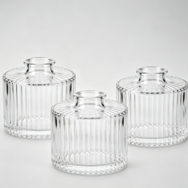 Modern Ribbed Glass Vase Clear Decorative Flower Vase Compact Tabletop Floral Container for Home Wedding Office Decoration
