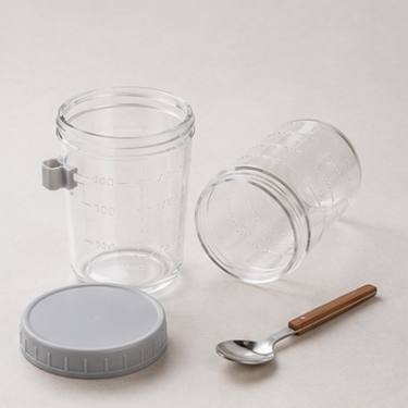 440ml Glass Cup with Lid Spoon and Measurement Scale Clear Storage Drinking Jar for Coffee Overnight Oats Dessert Yogurt