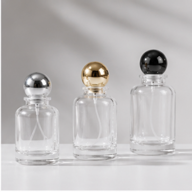 Luxury Clear Glass Perfume Bottle with Decorative Ball Cap Refillable Fragrance Cosmetic Packaging Bottle for Premium Perfume Collection