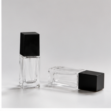 Luxury Square Clear Glass Perfume Bottle with Black Cap Empty Refillable Fragrance Spray Bottle Cosmetic Packaging