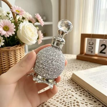 15ml Luxury Rhinestone Glass Perfume Bottle Refillable Essential Oil Dropper Bottle Middle East Dubai Decorative Fragrance Container