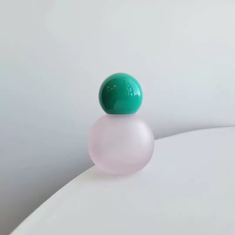 30ML Matte Pink Round Perfume Bottle Spot Supply 13 Caliber Spray Bottle Multicolor Wholesale