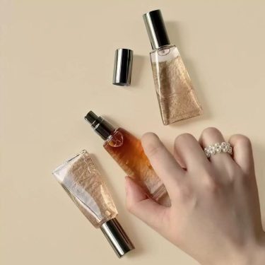10Ml Flat Round Transparent Glass Spray Bottle Portable Cosmetic Sample Empty Bottle For Perfume Refill