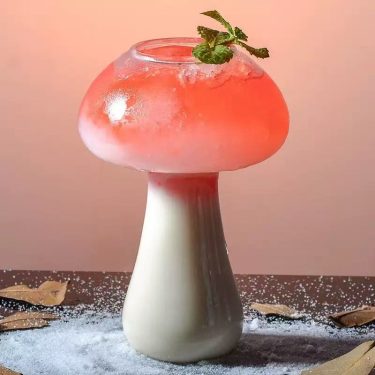 250Ml Mushroom Shaped Glass Cup Wine Cocktail Glass Creative Ktv Bar Use Internet Famous Juice Beverage Glass Cup