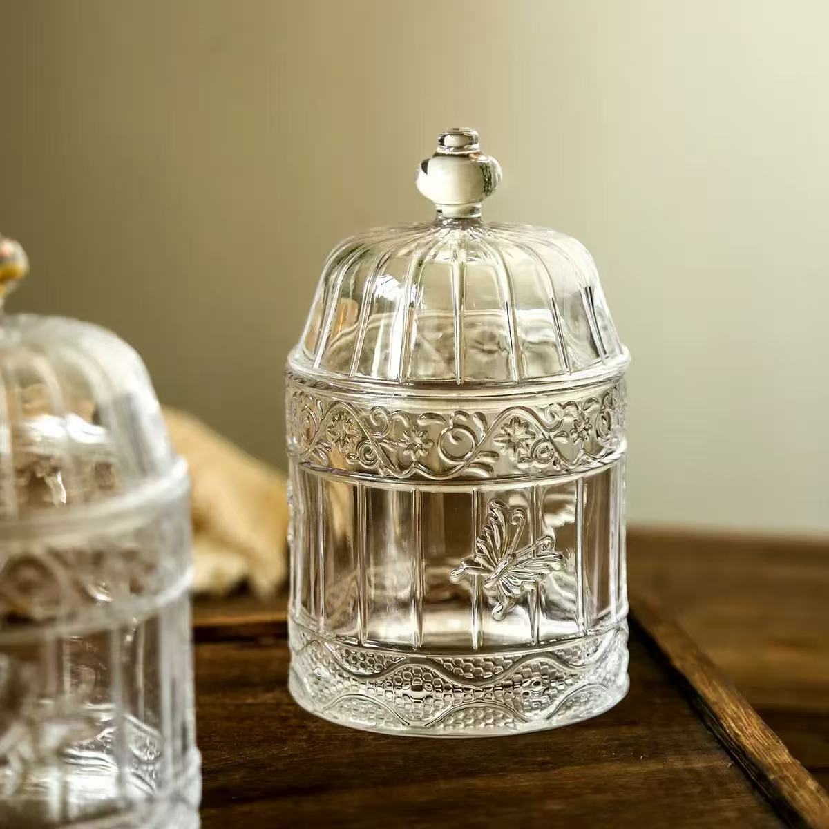 Vintage French Embossed Glass Jar With Lid Decorative Candy Jar Jewelry Cotton Swab Storage Container For Home Decoration
