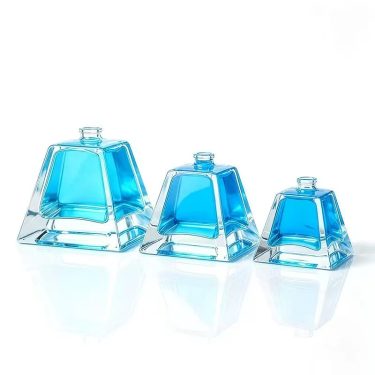 New Pyramid Glass Perfume Bottle Bayonet Press Type Refillable Essential Oil Bottle Clear Container Support Custom Logo